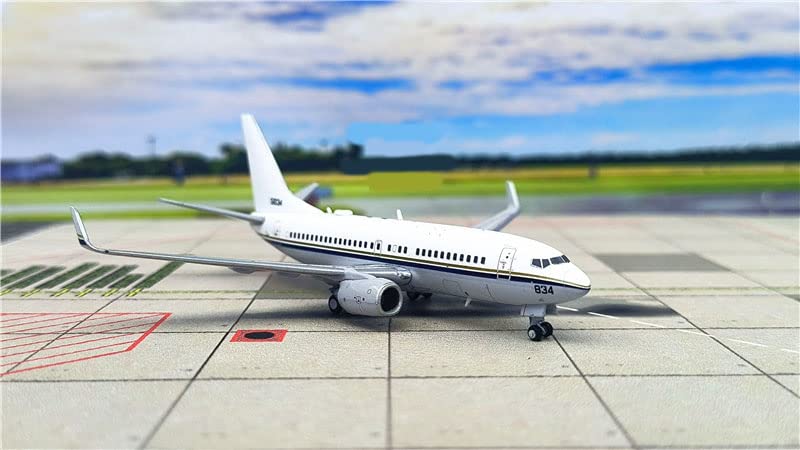 Amazon.com: JC Wings USA Navy for Boeing B737-7AFC C-40A 5834 1